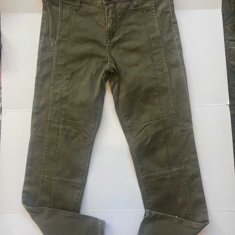 Kut from the Kloth size 6 olive pants.